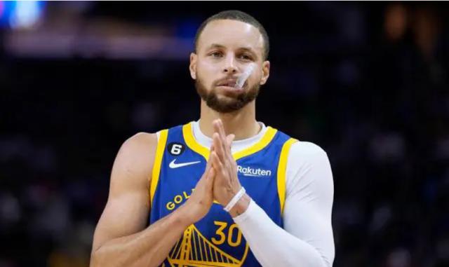 kaiyun-连续8年薪水领跑全联盟 库里无愧联盟打工皇帝